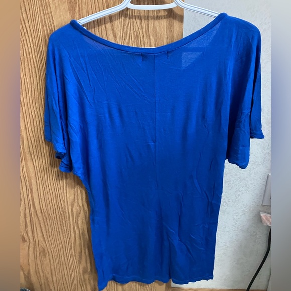 Women’s shirt, size small - Picture 2 of 2